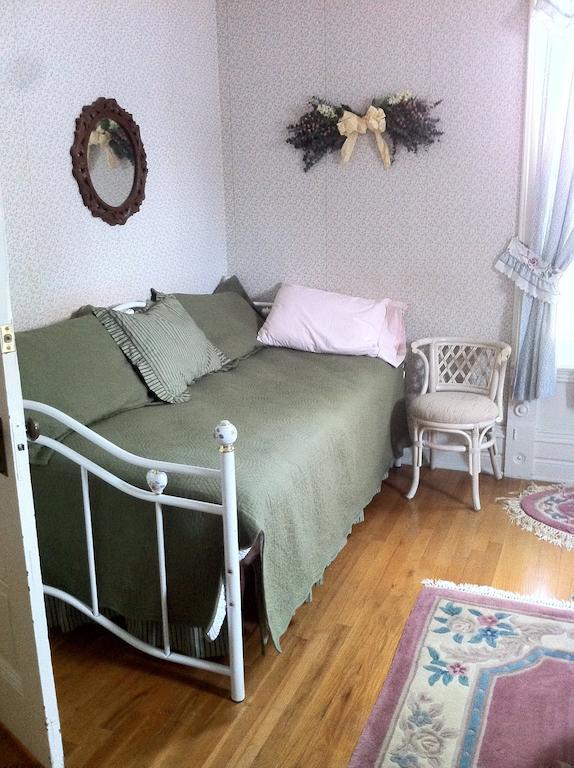 Grand Avenue Bed And Breakfast Carthage Exterior photo